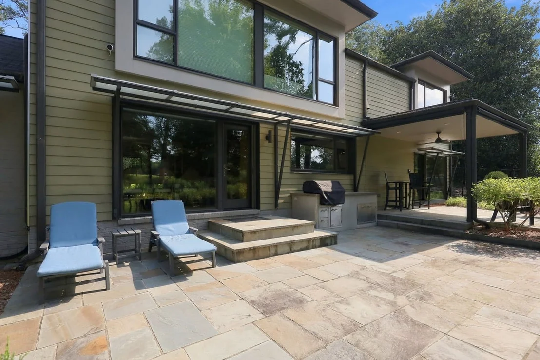 Photo of 3007 Surrey Road
