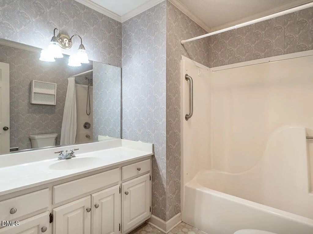 Photo of 1020 Brookview Drive