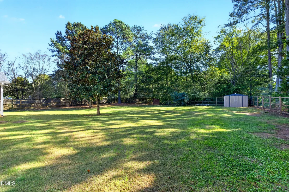 Photo of 8609 Manns Loop Road
