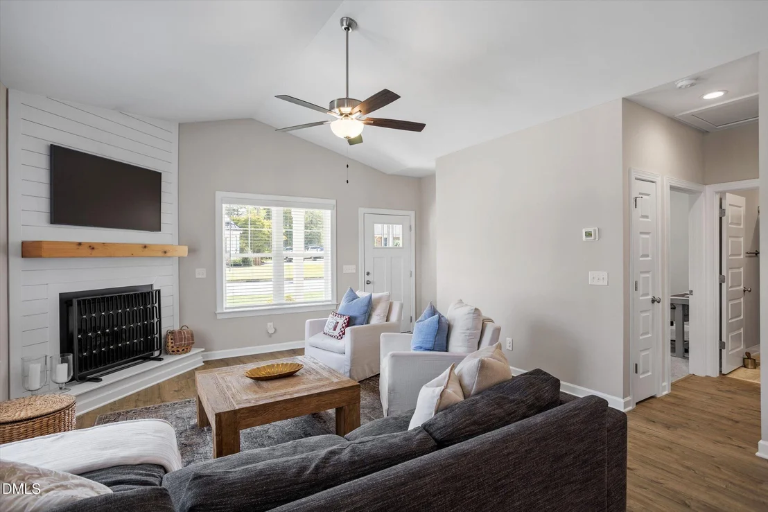 Photo of 318b Crescent Drive