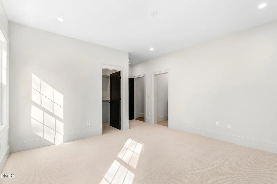 Photo of 6 Chantilly Place