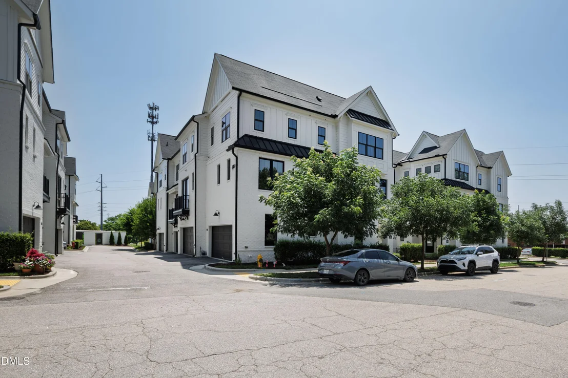 Photo of Unit 102 at 1501 Draper View Loop