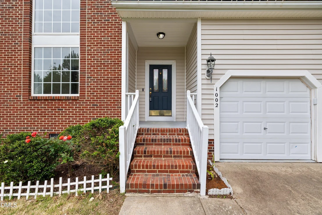 Photo of 1002 Chickering Court