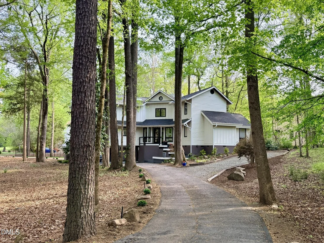 Photo of 996 Cleland Drive