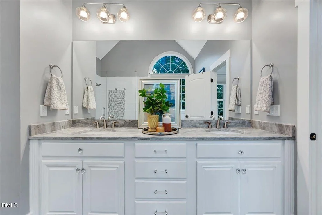 Photo of 140 Rivers Edge Drive