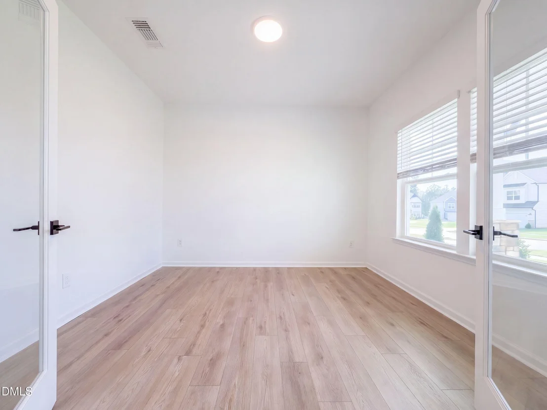 Photo of 109 S Stonemill Trail