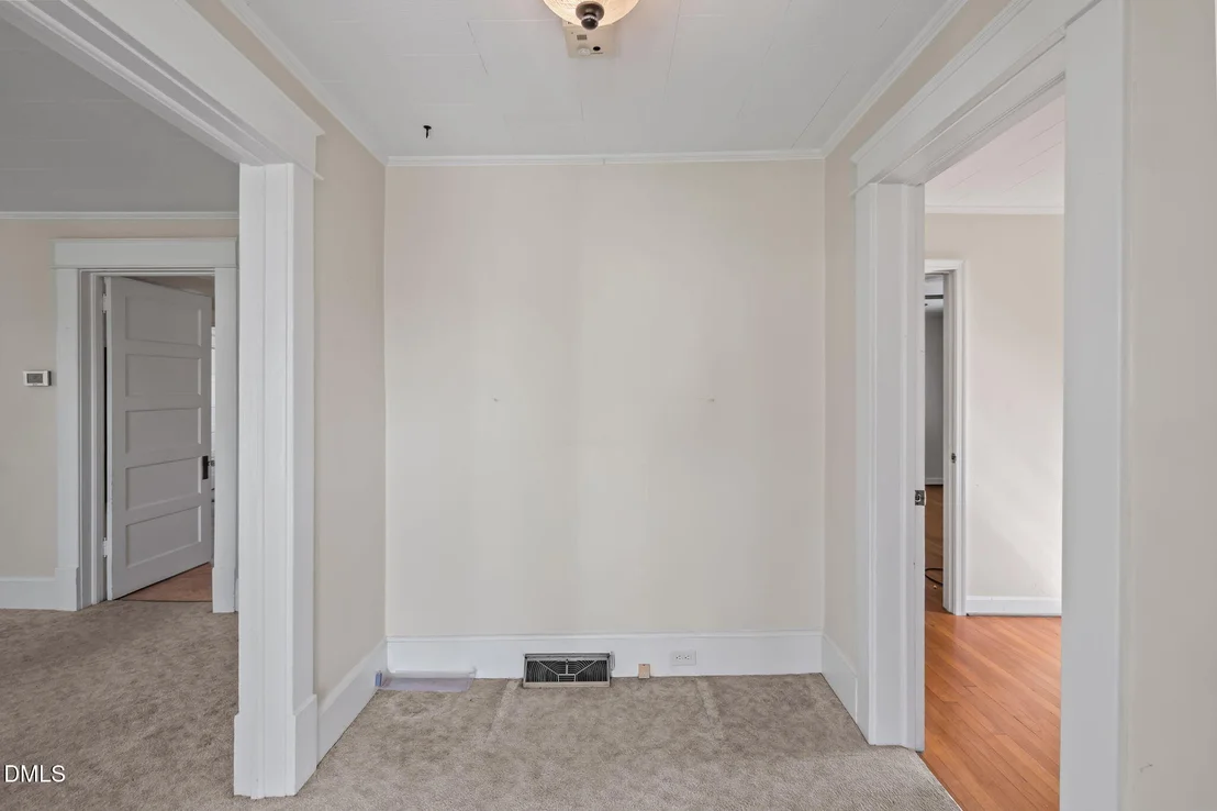 Photo of 320 Barnette Avenue