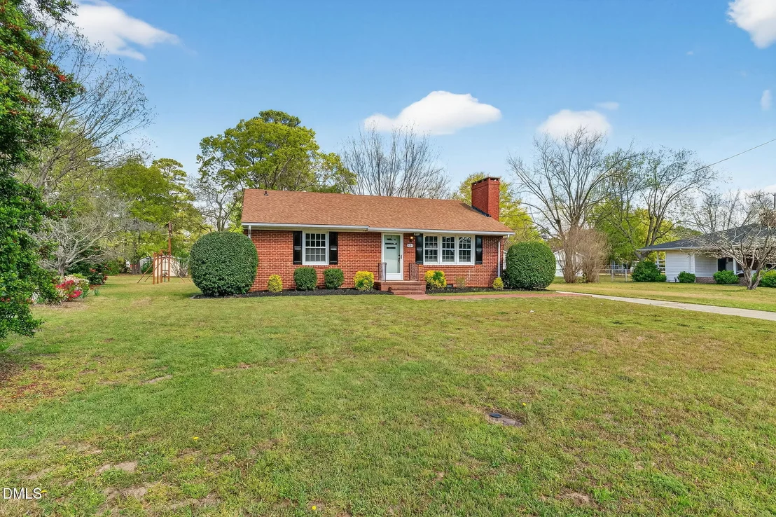 Photo of 105 Forest Drive