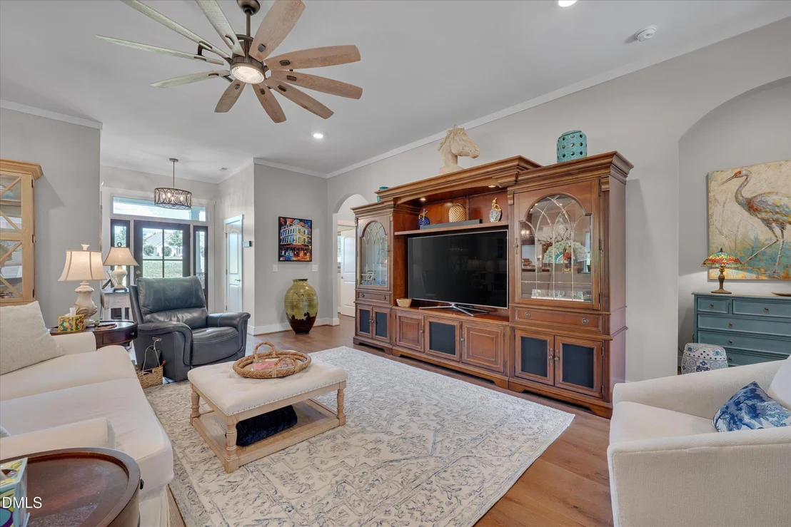 Photo of 4945 Thomas Road
