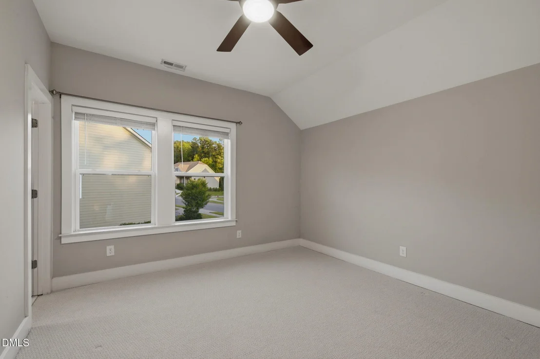Photo of 1029 Queensdale Drive