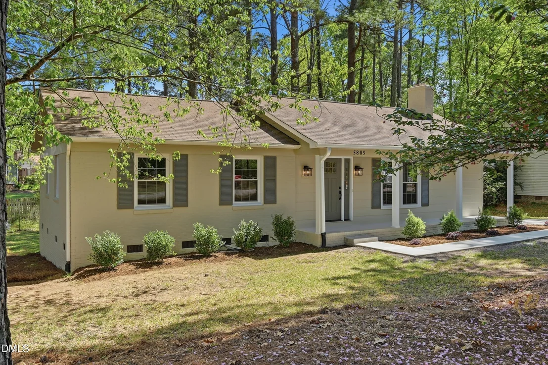 Photo of 5805 Newhall Road