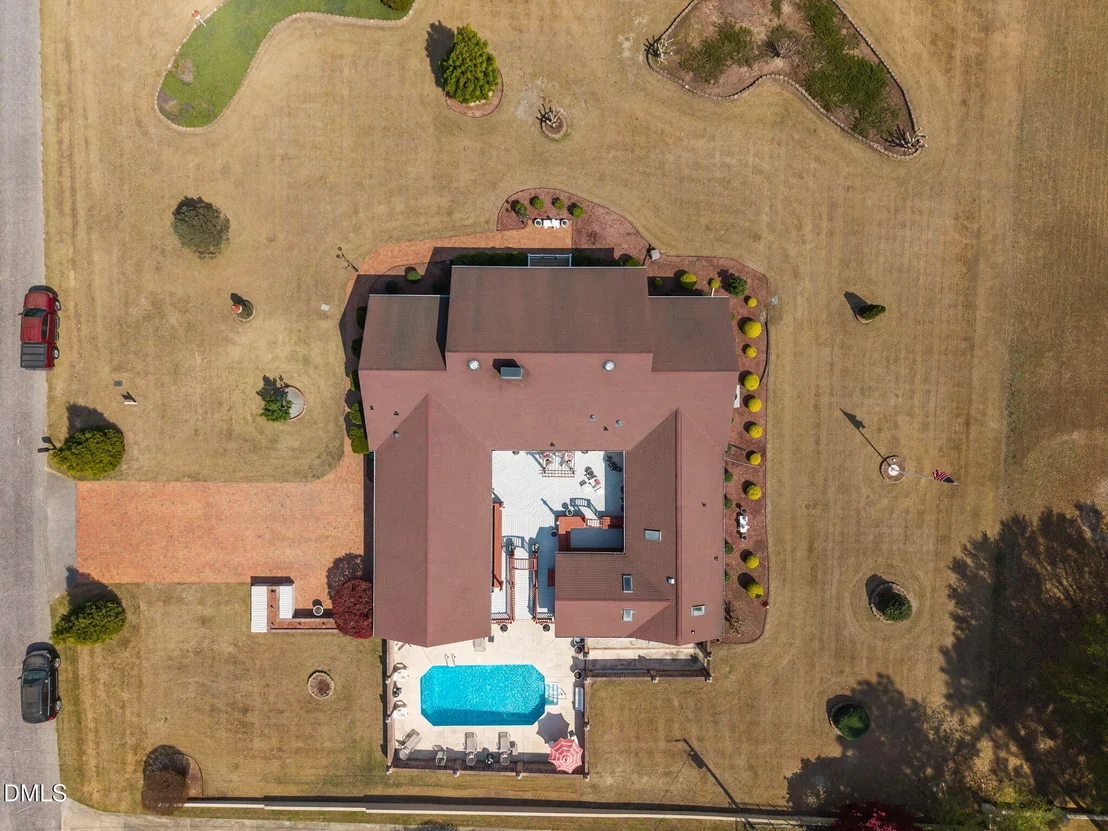 Photo of 801 Lakeside Drive