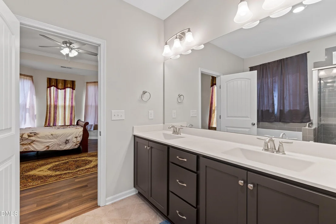 Photo of 77 Carbone Lane