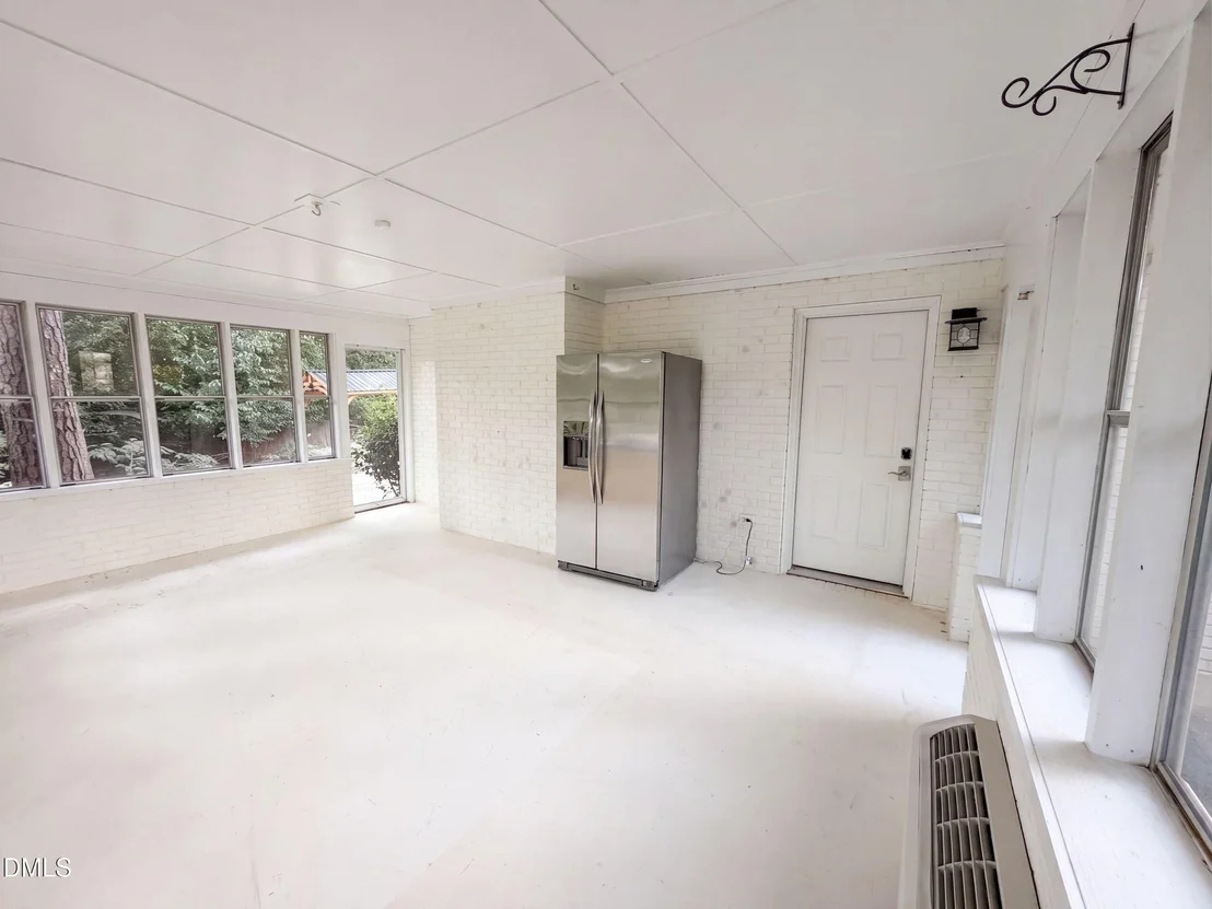 Photo of 2220 Hillock Drive