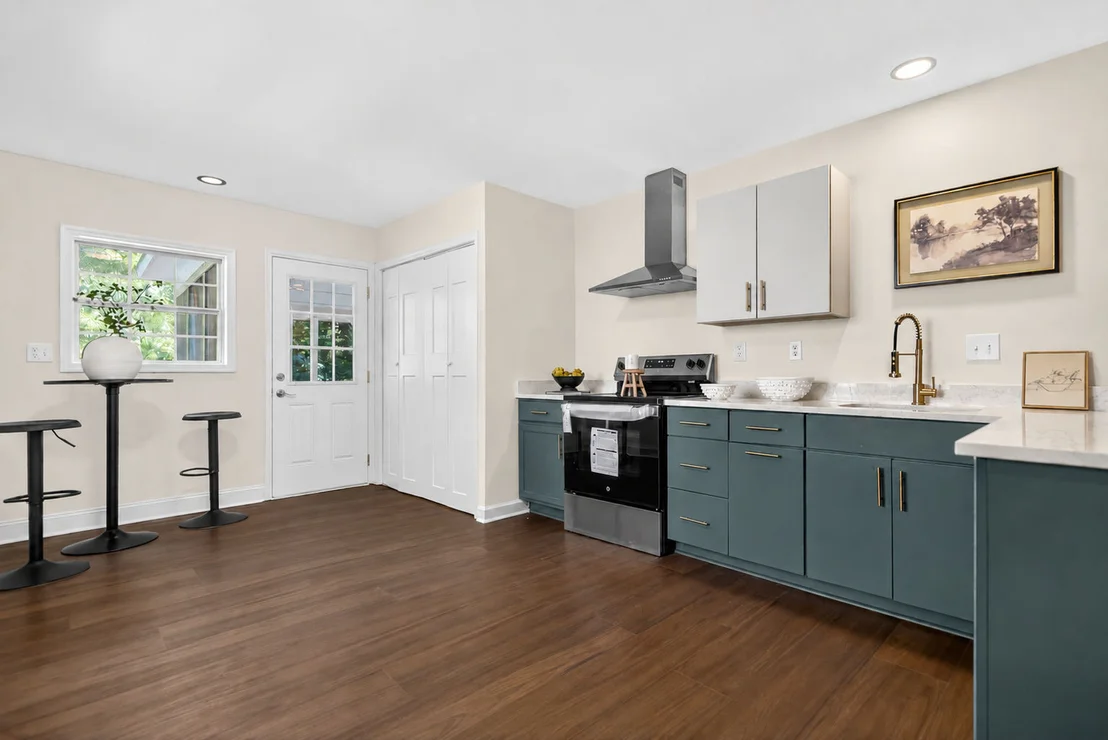 Photo of 7604 Longstreet Drive
