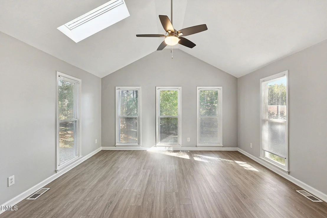 Photo of 5613 Deerborn Drive