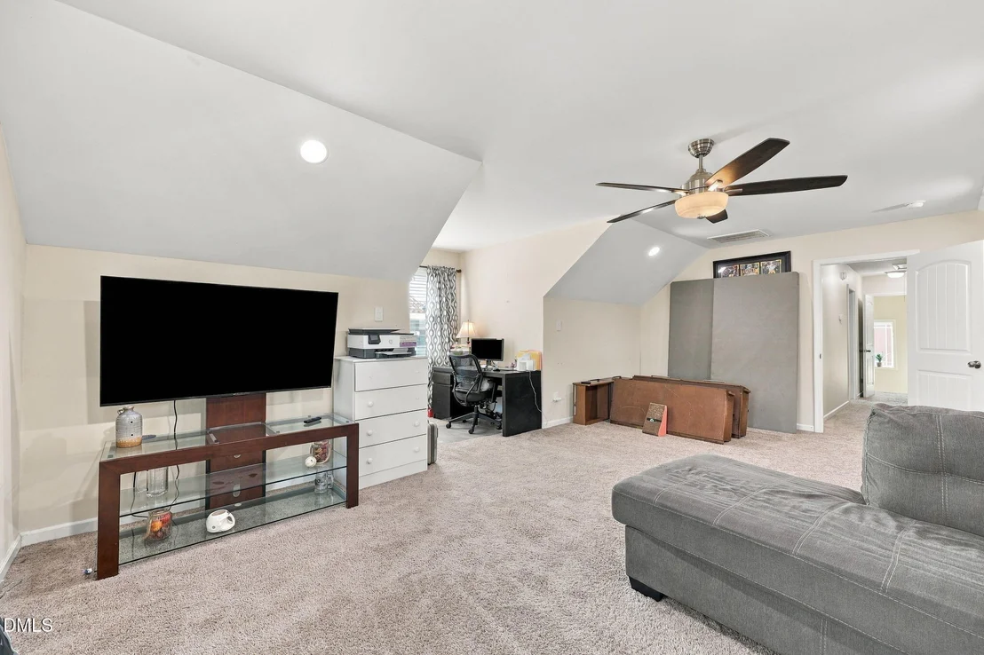 Photo of 653 Wall Road