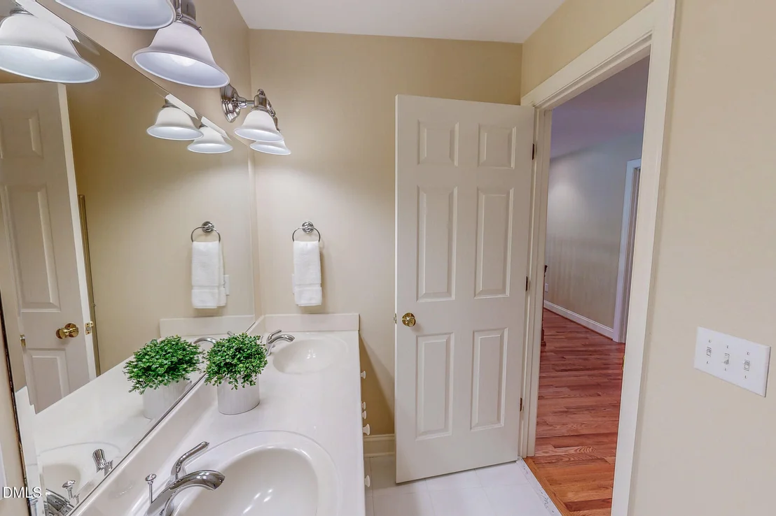 Photo of 355 Denada Path