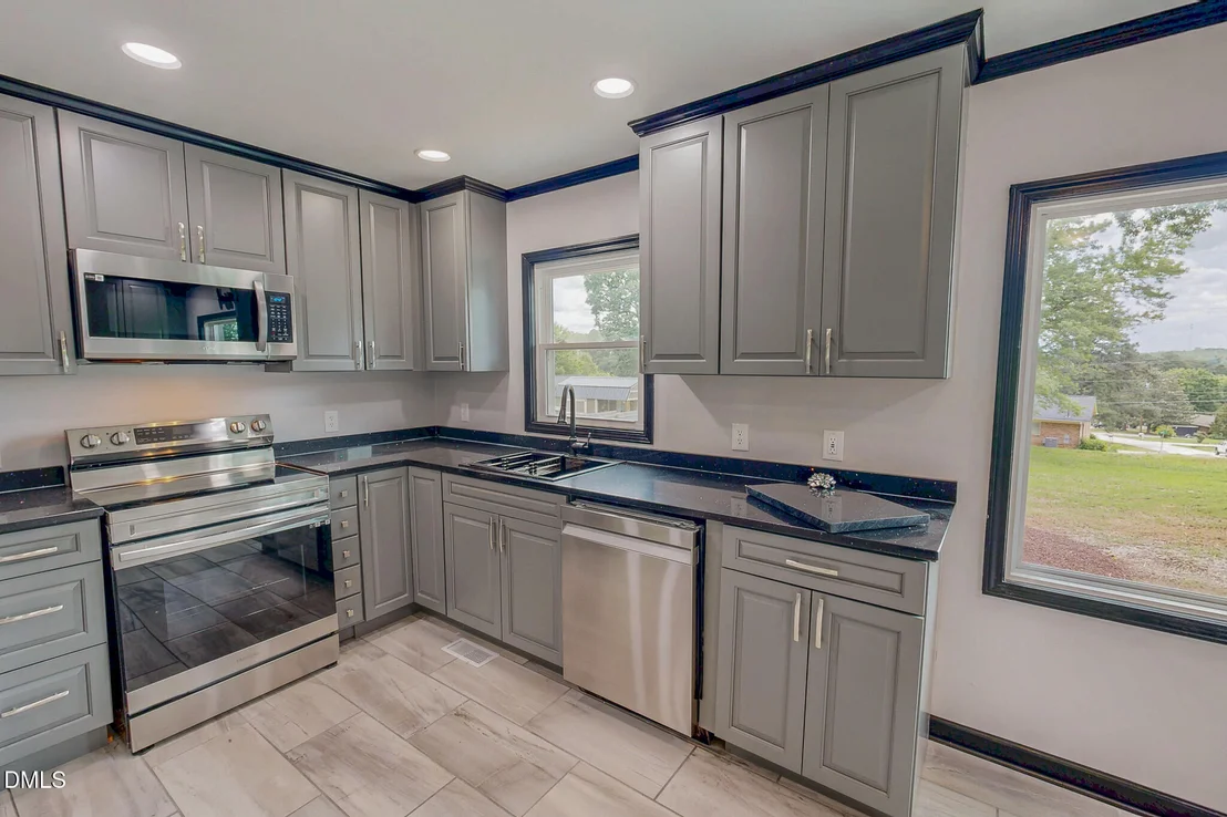 Photo of 1200 Ridge Road