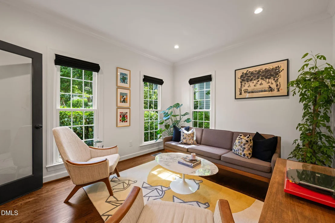 Photo of 102 Ormsby Court