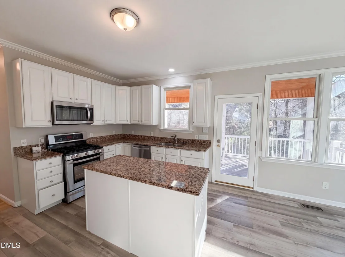 Photo of 304 Arlington Ridge Ridge