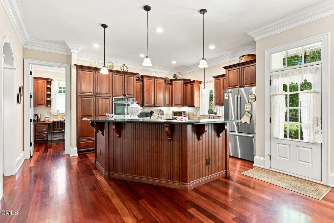 Photo of 6102 Treyburn Point Drive