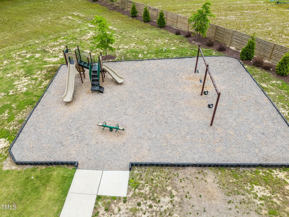 Photo of 211 Cardovia Way