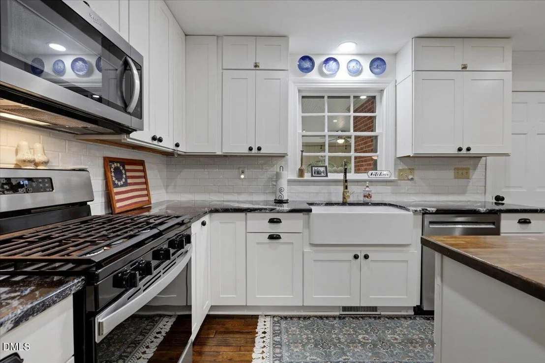 Photo of 804 Chestnut Drive