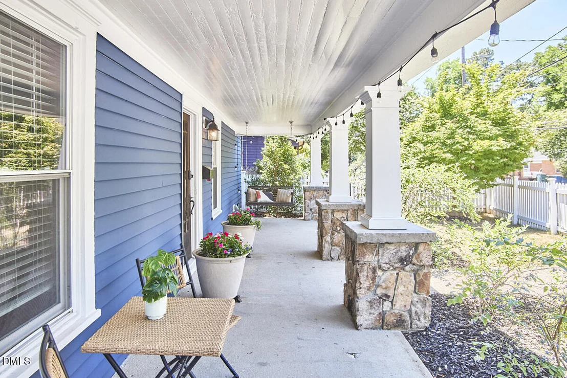Photo of 2203 Chapel Hill Road