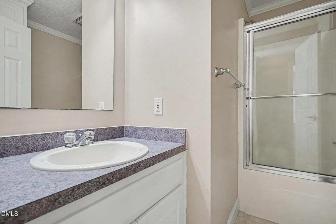 Photo of 1025 Long Branch Road