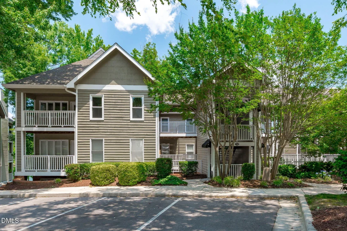 Photo of 735 Springfork Drive