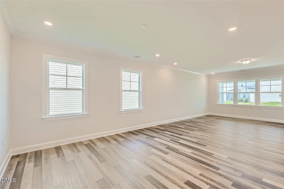 Photo of 124 Fablewood Trail