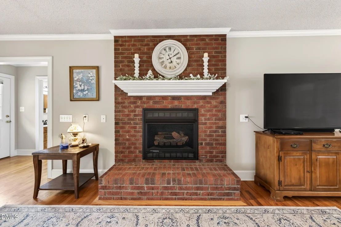 Photo of 1490 Scott Road