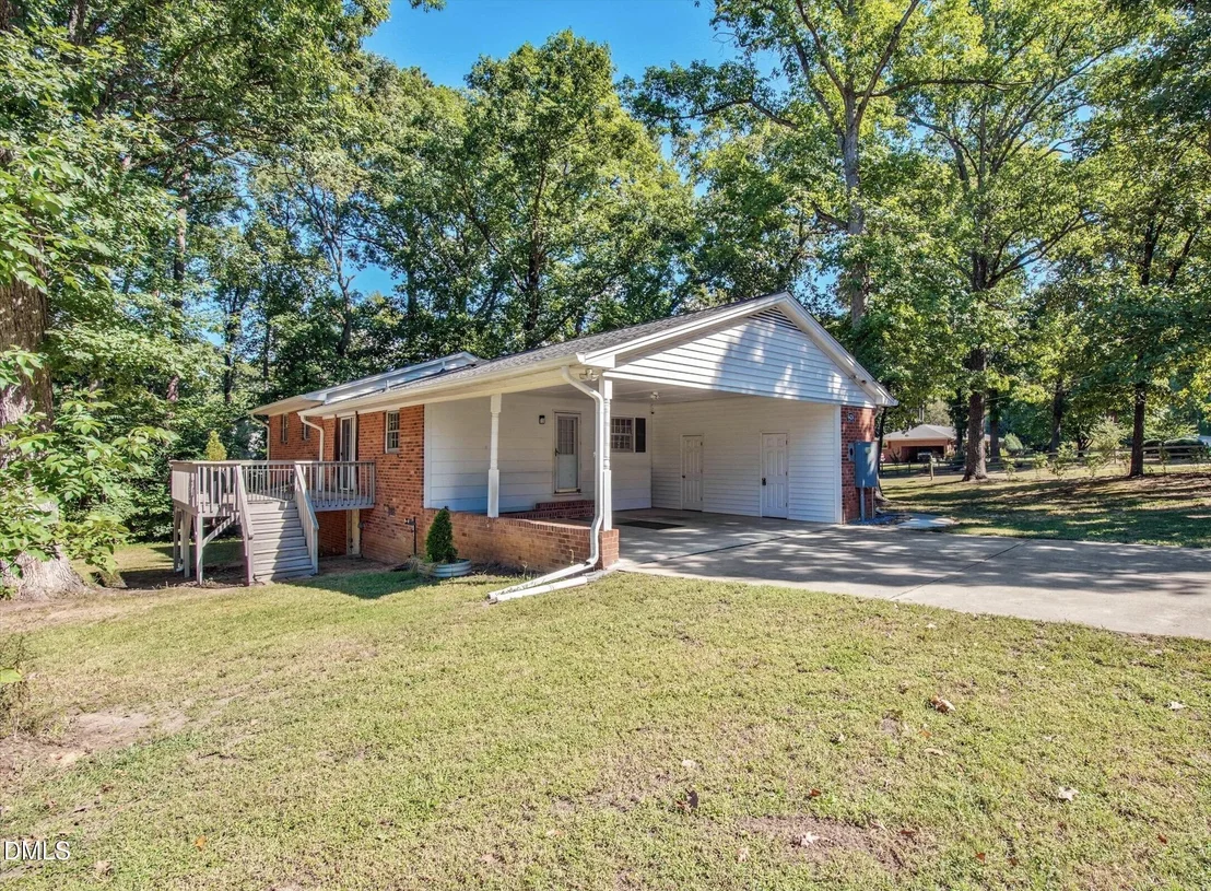 Photo of 6424 Amhurst Road
