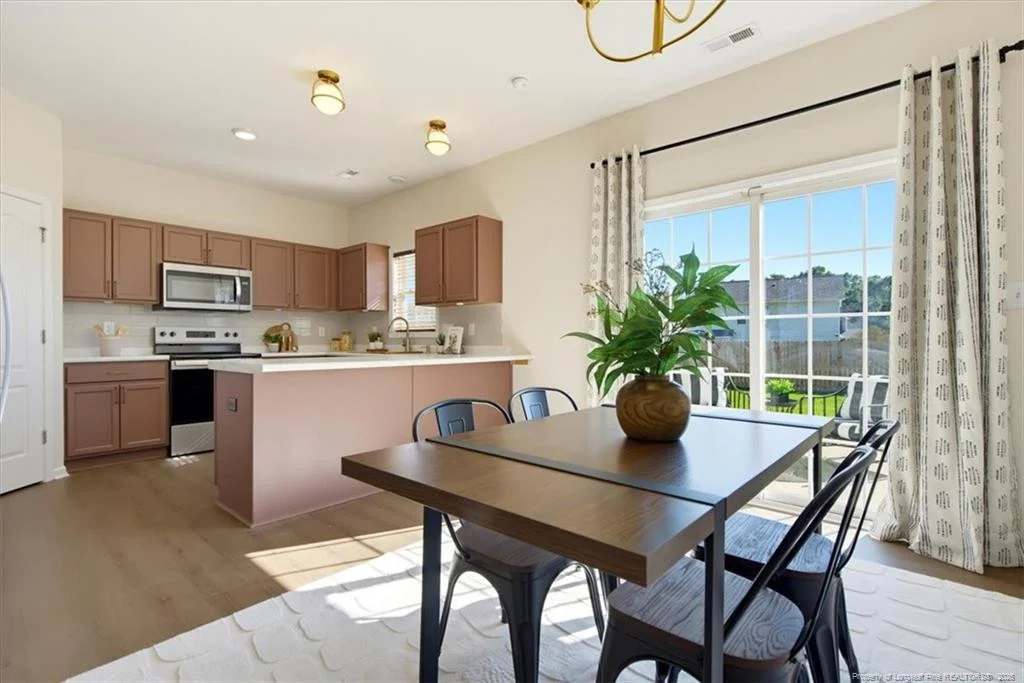 Photo of 664 Broad Drive