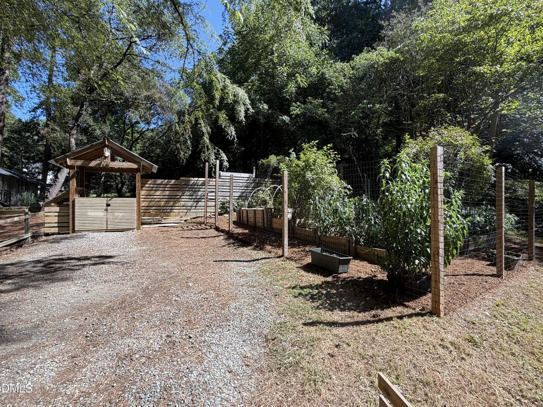 Photo of 141 Dixie Drive