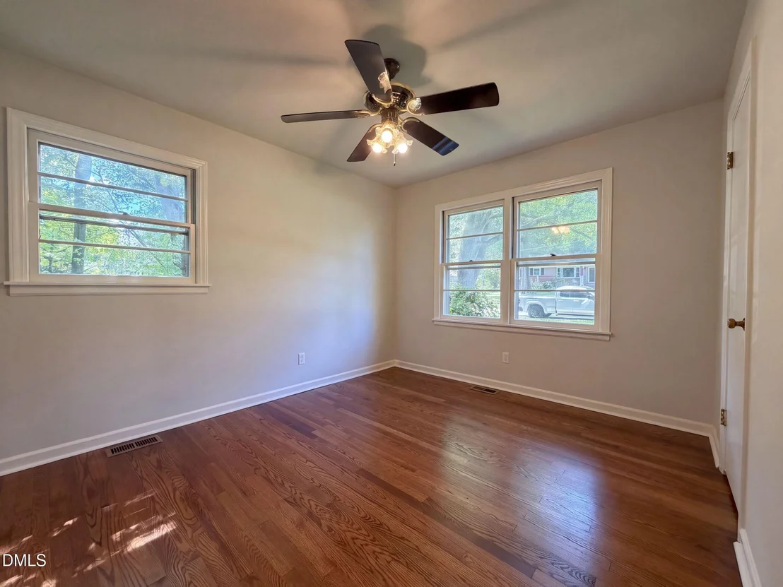 Photo of 3811 Woodside Road