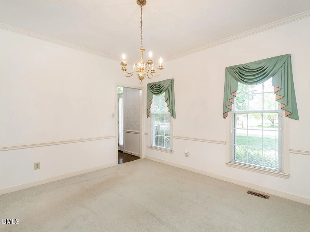 Photo of 1020 Brookview Drive