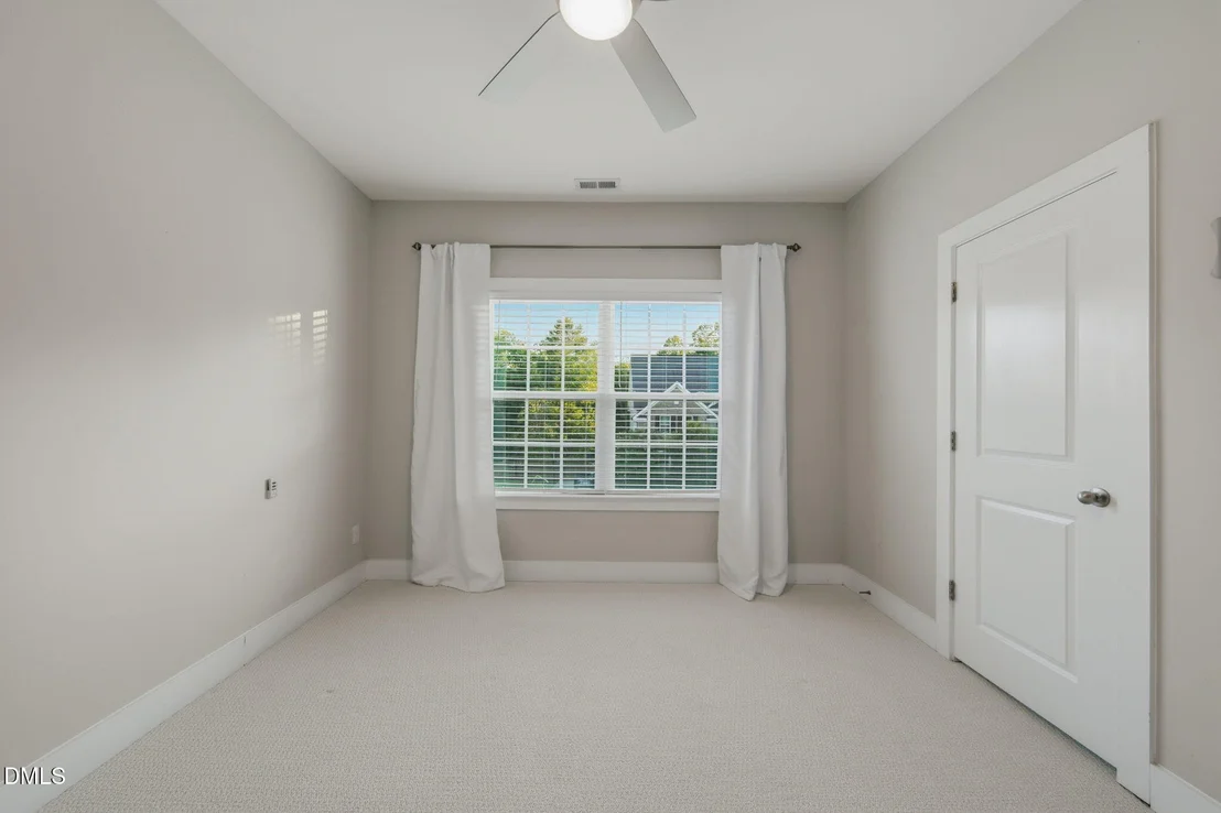 Photo of 1029 Queensdale Drive