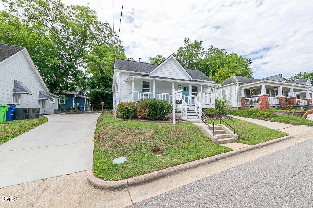 Photo of 410 Bledsoe Avenue