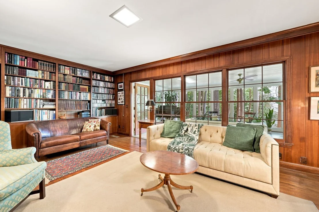 Photo of 3605 Rugby Road