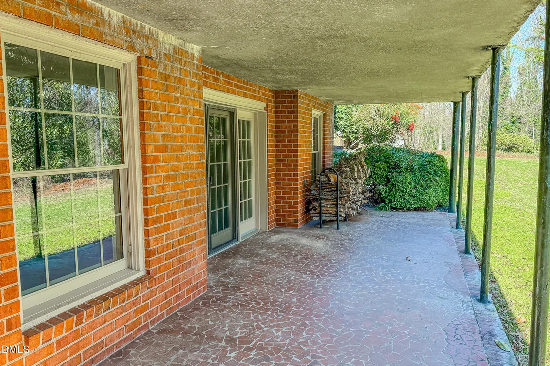 Photo of 382 Wimbledon Drive
