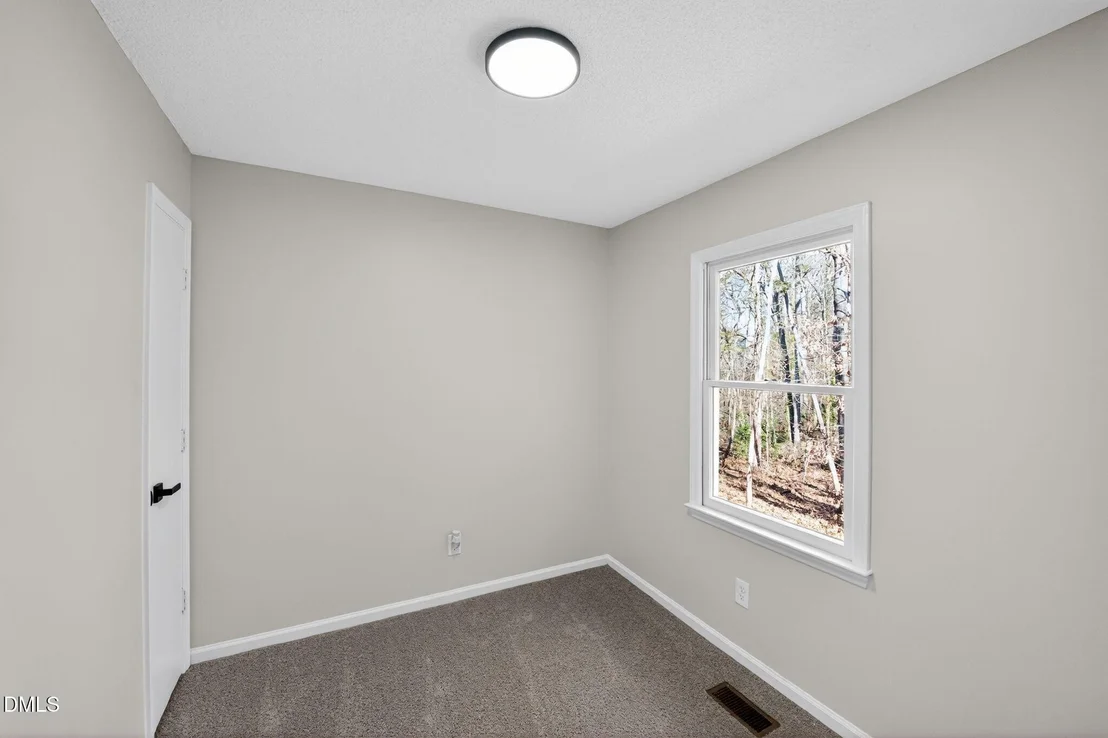 Photo of 1701 Valley