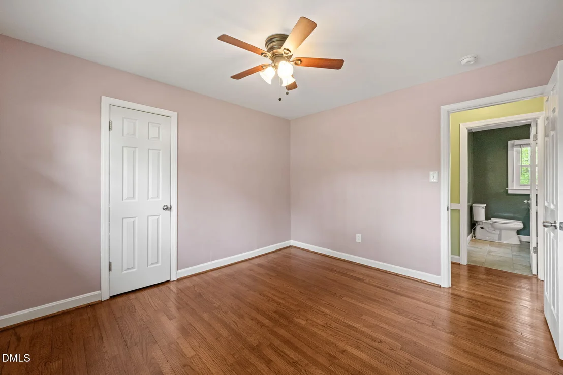 Photo of 1013 Meadowbrook Drive