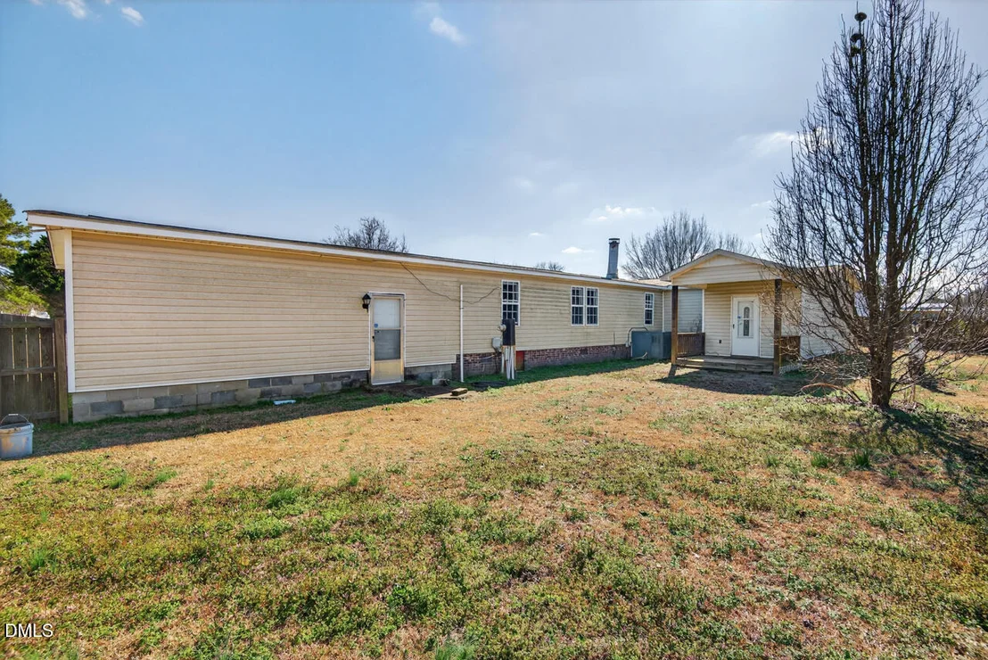 Photo of 1622 Lancaster Road