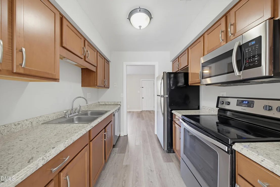 Photo of Unit B at 2402 Stadium Drive