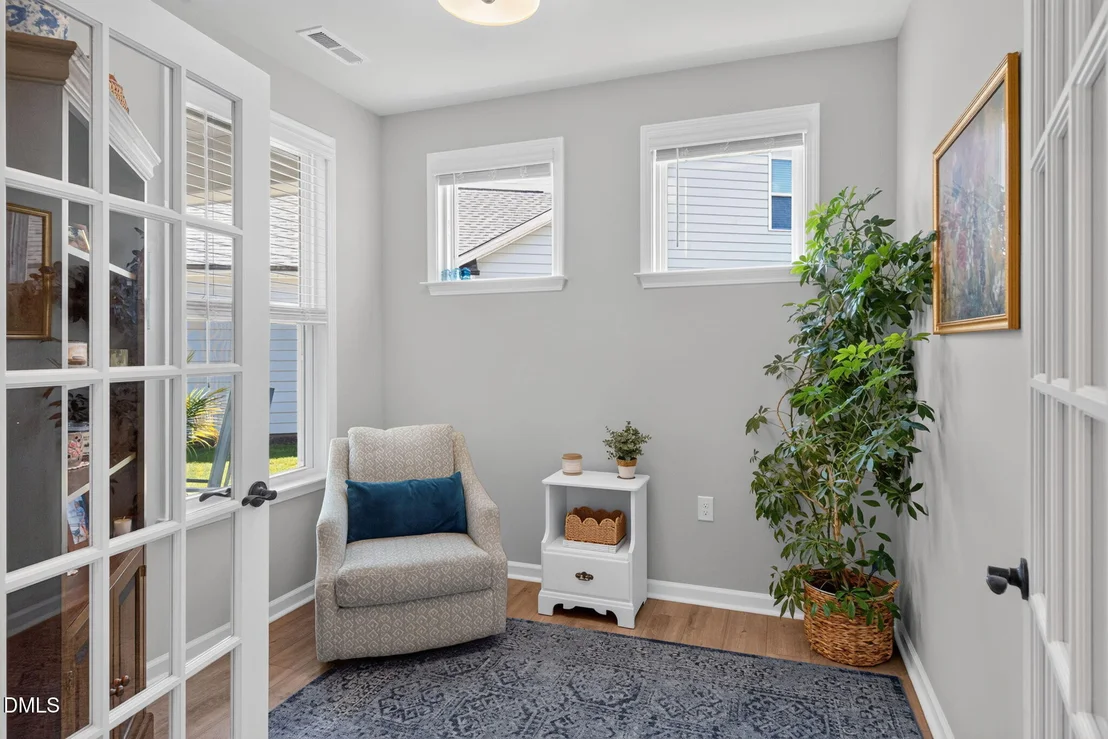Photo of 104 Shadowbrook Trail