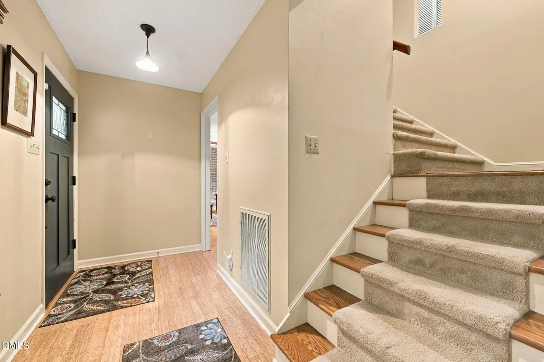 Photo of 5909 Cole Mill Road