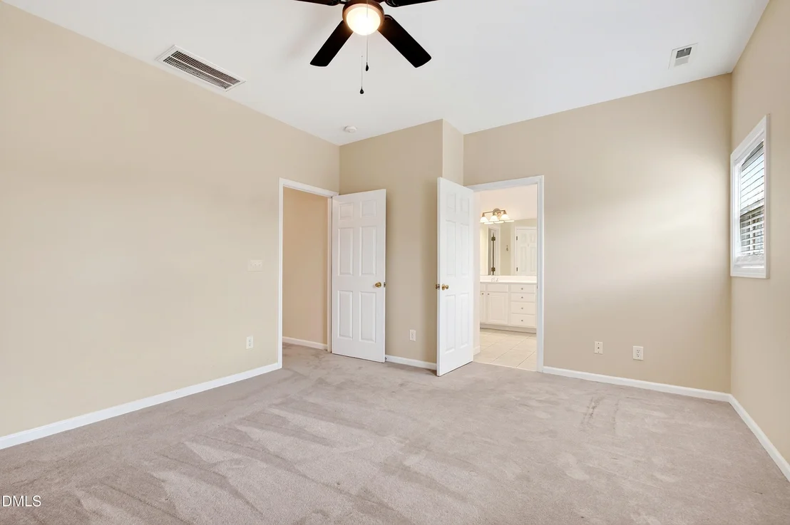 Photo of 118 N Fields Circle