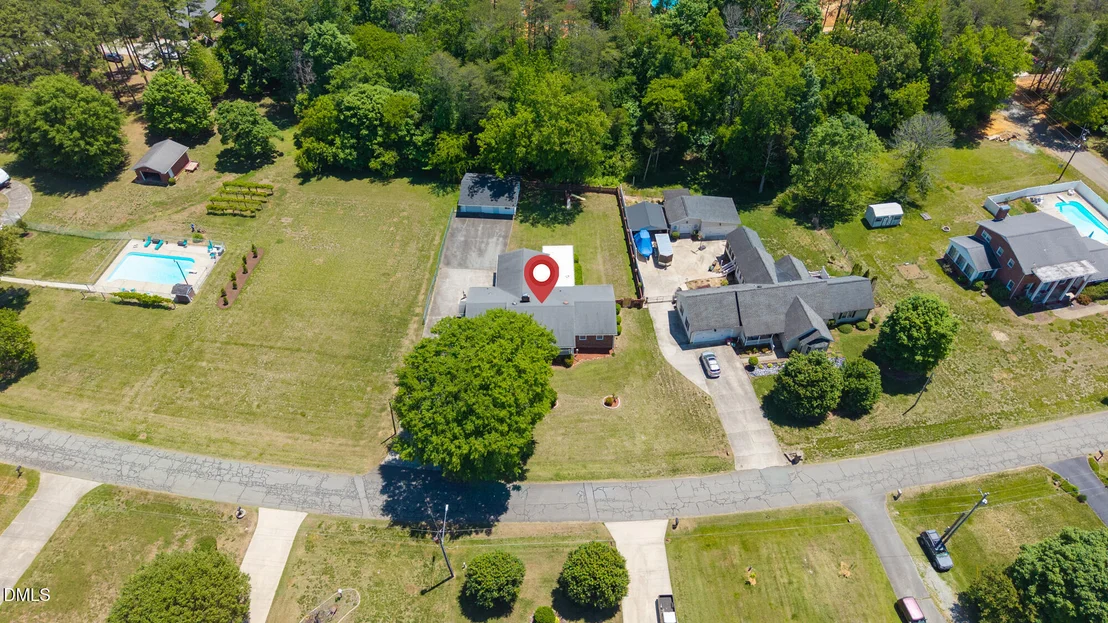 Photo of 1244 Lawndale Drive